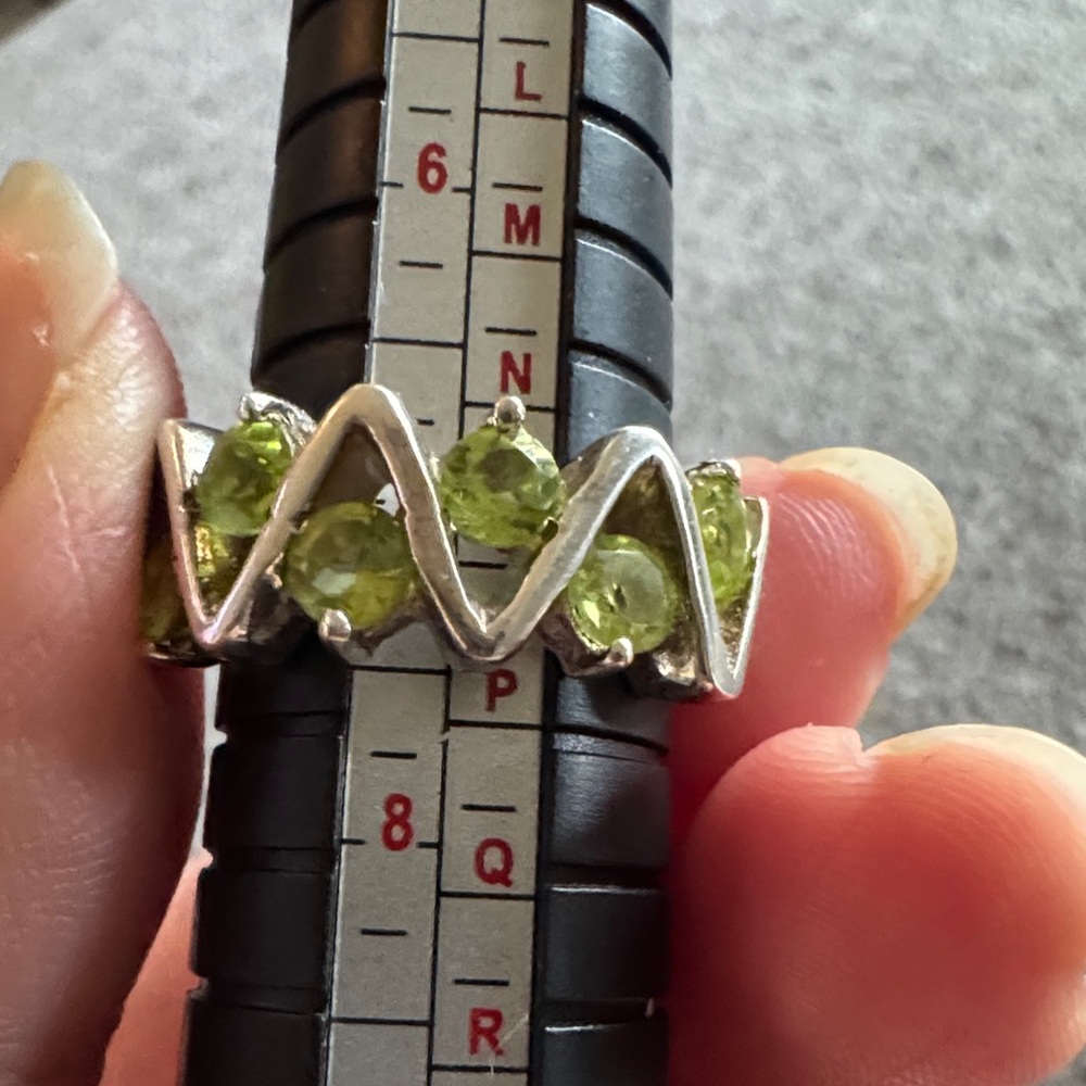 Women's Silver Ring with Peridot Green Stones